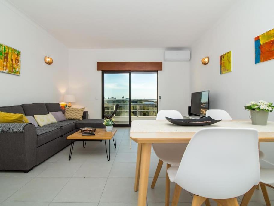 Central Apartment - Pool And Sea View & Albufeira Center Dış mekan fotoğraf