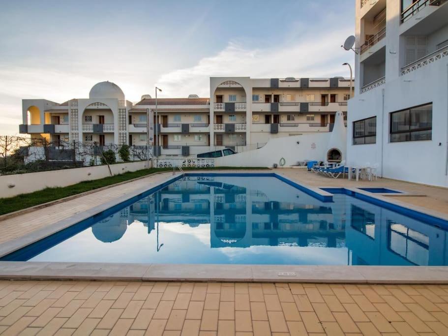 Central Apartment - Pool And Sea View & Albufeira Center Dış mekan fotoğraf